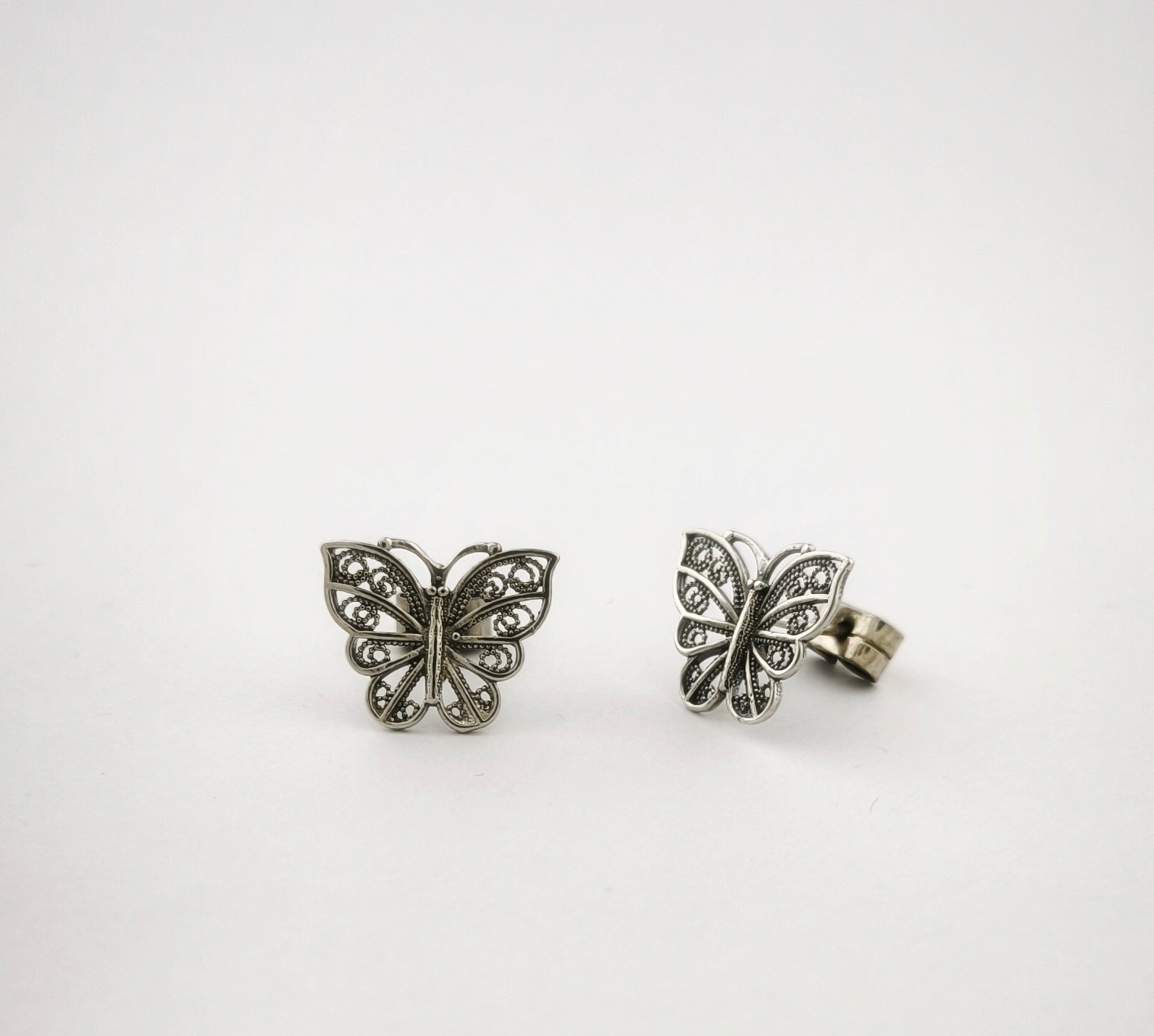 Arete Mariposa Ébano