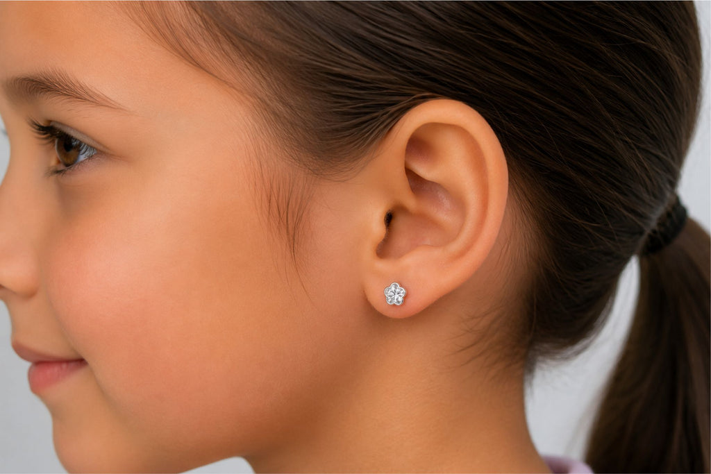 Arete Floral White