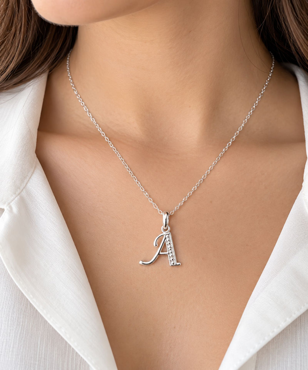Collar Inicial “A” – Tu Letra, Tu Esencia