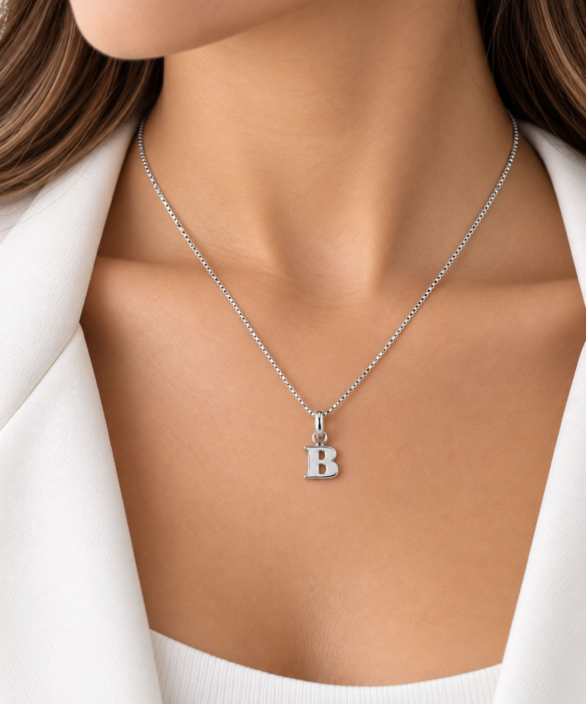 Collar Inicial “B” – Tu Letra, Tu Historia ✨