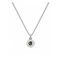Collar Medalla Inicial “B” – Un Detalle que Habla de Ti