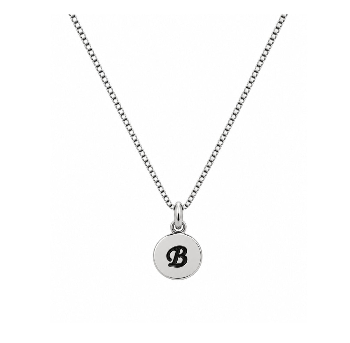 Collar Medalla Inicial “B” – Un Detalle que Habla de Ti