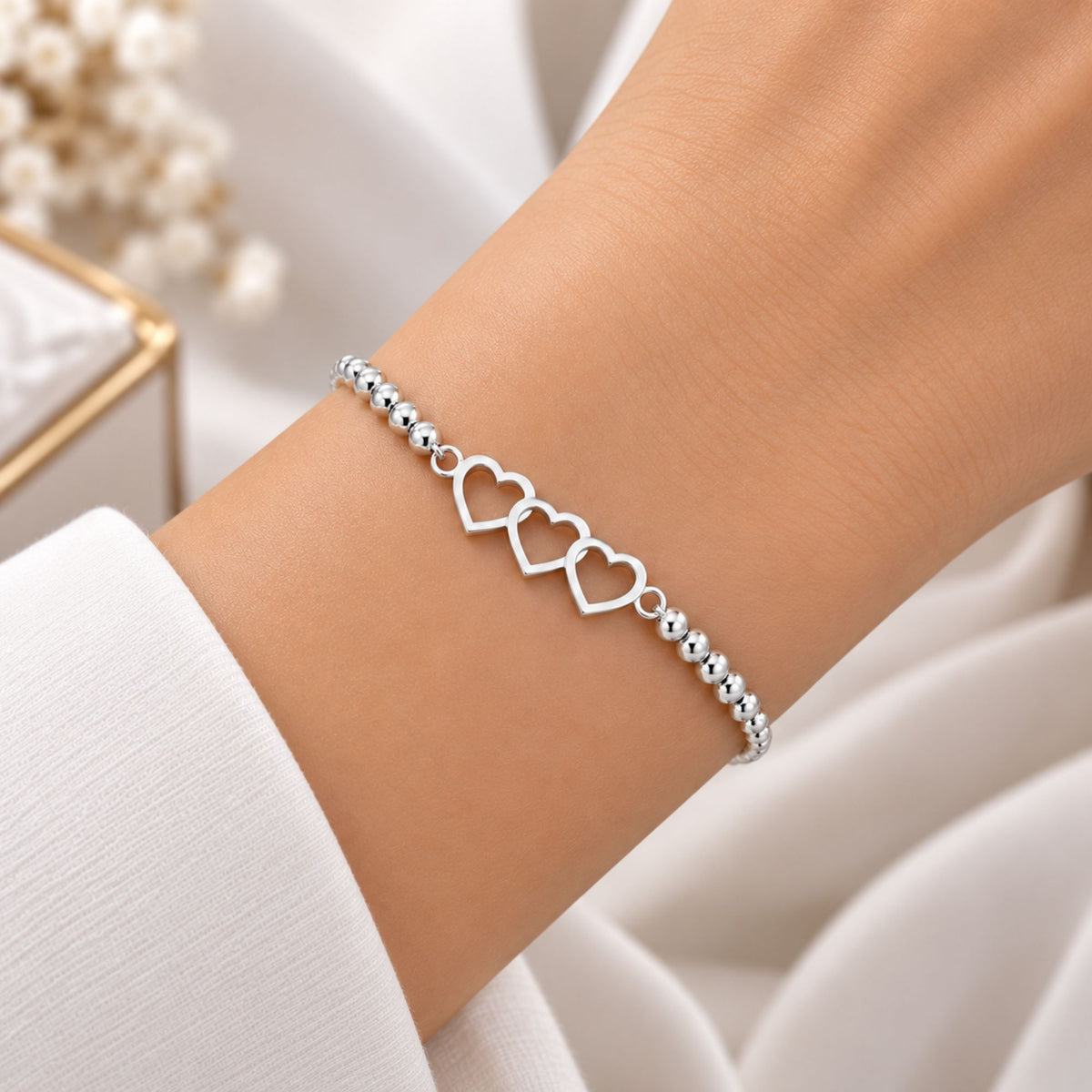 Pulsera Regulable Tres Corazones